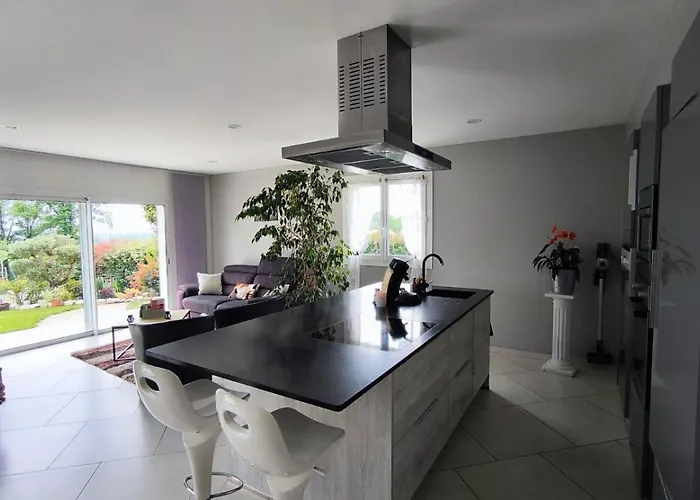 Maison Avec Piscine Nyaraló